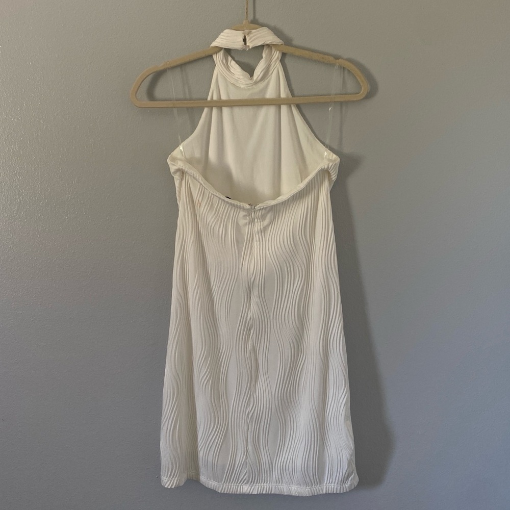 Versona women’s white halter mini dress size 4 grad party bridal honeymoon LWD - Picture 2 of 8